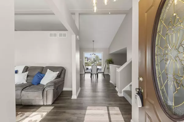 1924 Great Falls Drive, Plainfield, IL 60586