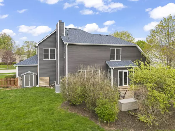 260 Isleview Drive, Oswego, IL 60543