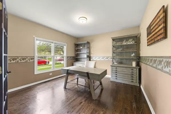 260 Isleview Drive, Oswego, IL 60543