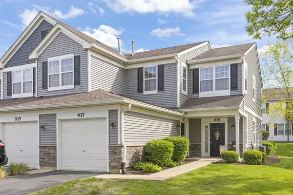 937 GENESEE Drive, Naperville, IL 60563