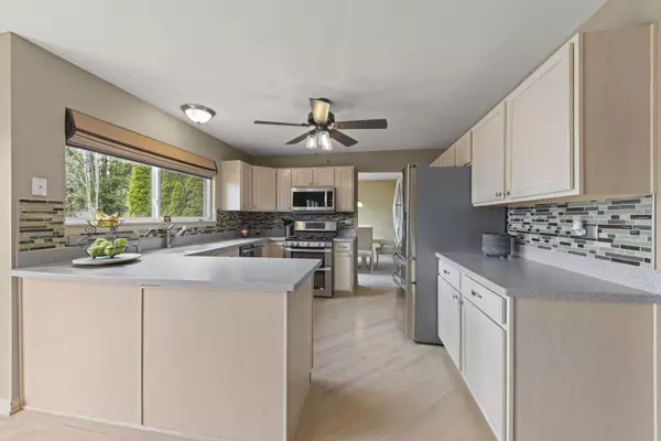 2013 Graystone Drive, Joliet, IL 60431