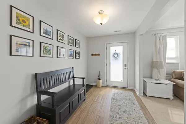 6308 Main Street, Woodridge, IL 60517