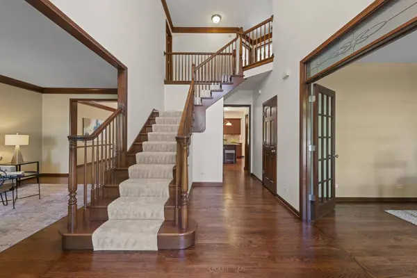 609 Spruce Court, Oswego, IL 60543