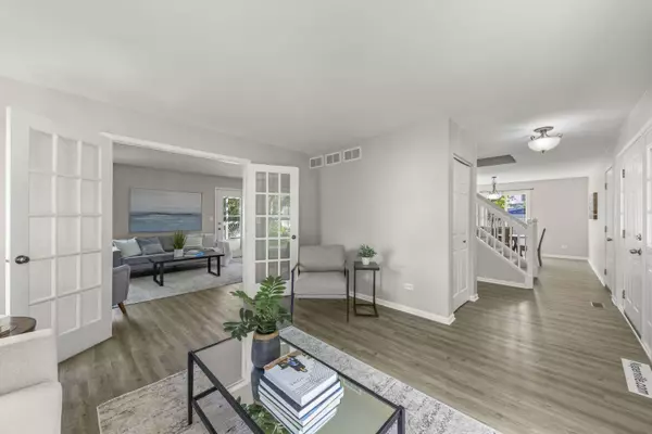 1028 Meagan Court, Naperville, IL 60540