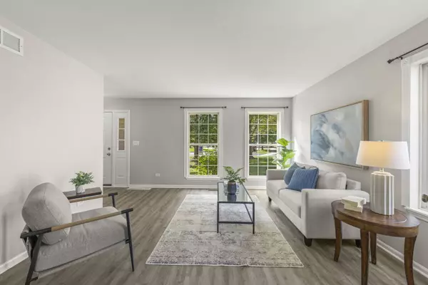 1028 Meagan Court, Naperville, IL 60540