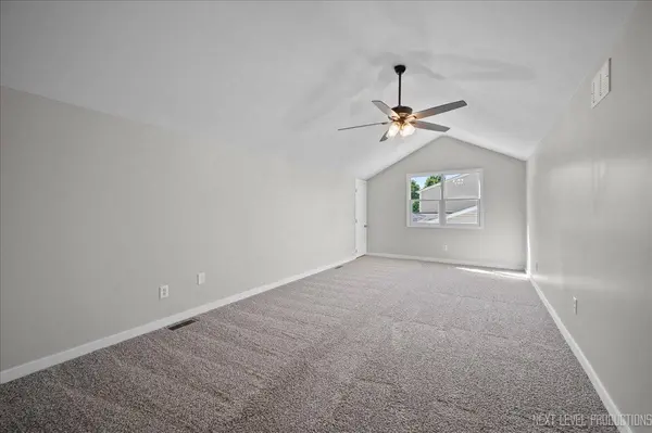 791 Cottonwood Drive, North Aurora, IL 60542