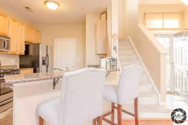 577 Pinebrook Drive, Bolingbrook, IL 60490