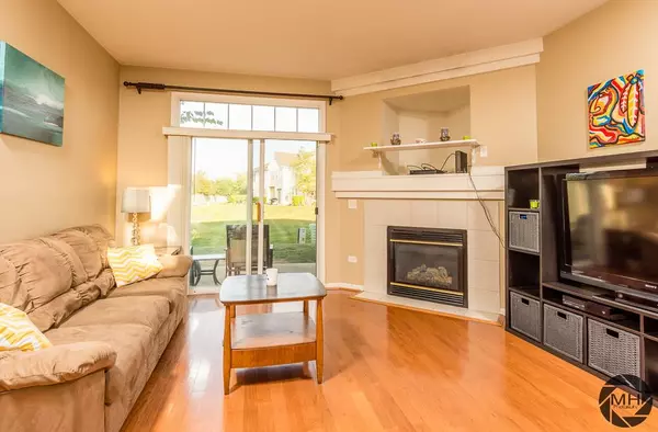 577 Pinebrook Drive, Bolingbrook, IL 60490