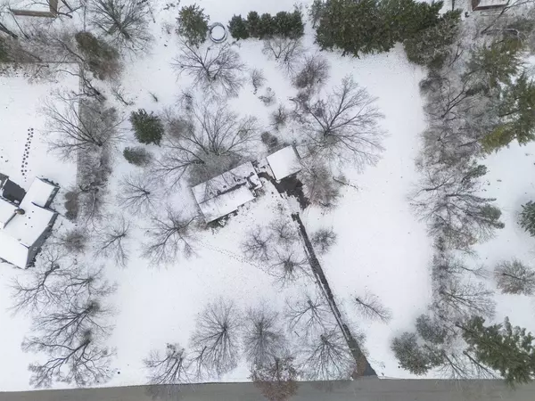 27w264 80th Street, Naperville, IL 60565