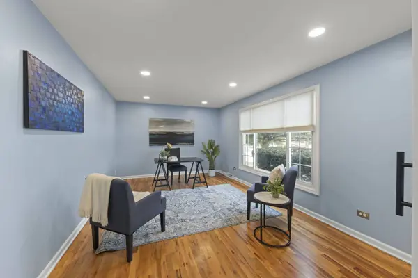 416 S Park Street, Westmont, IL 60559