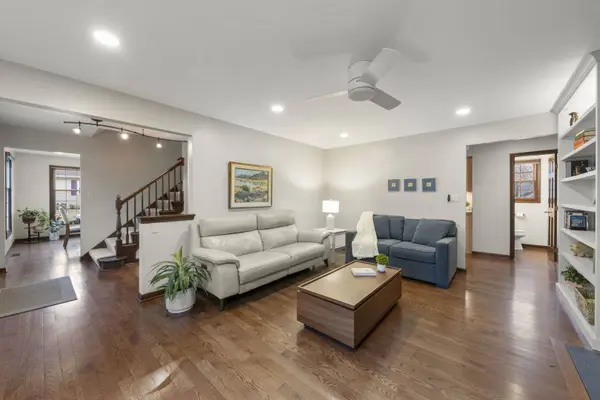 Naperville, IL 60540