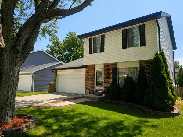 Naperville, IL 60563