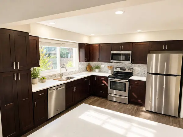 2267 Norwich Court, Naperville, IL 60565
