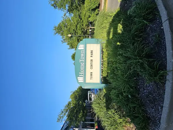 783 Four Seasons BLVD, Aurora, IL 60504