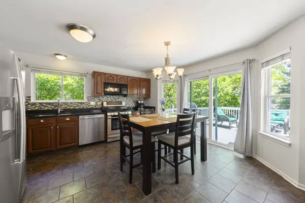 2308 Periwinkle CT, Naperville, IL 60540