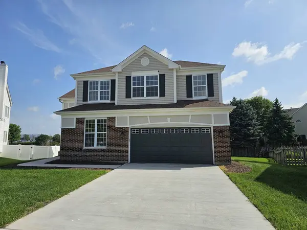 623 Wintergreen CIR, Naperville, IL 60540