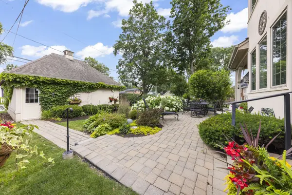 706 N Ellsworth ST, Naperville, IL 60563
