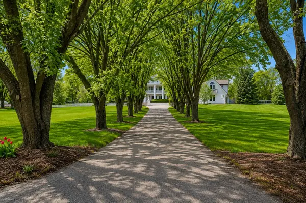 23W735 Hobson RD, Naperville, IL 60540