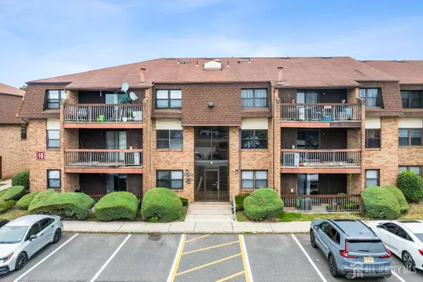 1602 Raspberry CT, Edison, NJ 08817