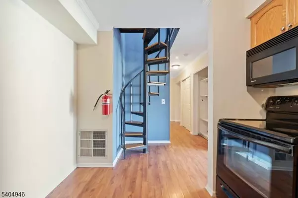 3120 Revere Ct, Hillsborough Twp., NJ 08844