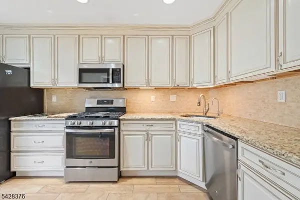 1304 Palley Ct, Bridgewater Twp., NJ 08807