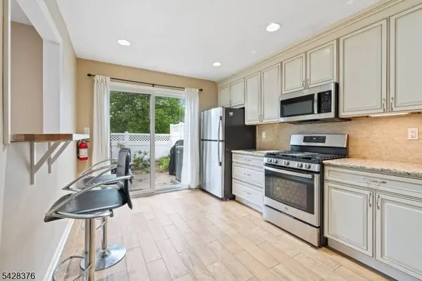 1304 Palley Ct, Bridgewater Twp., NJ 08807