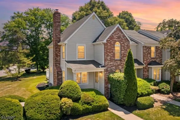 42 Shire Ct, Hillsborough Twp., NJ 08844