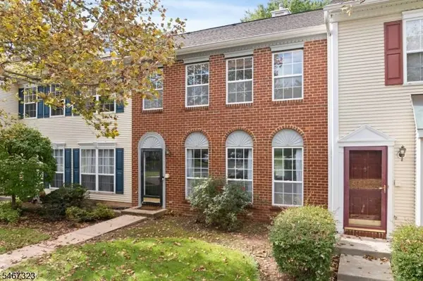 5 Hudson Ct, Franklin Twp., NJ 08823