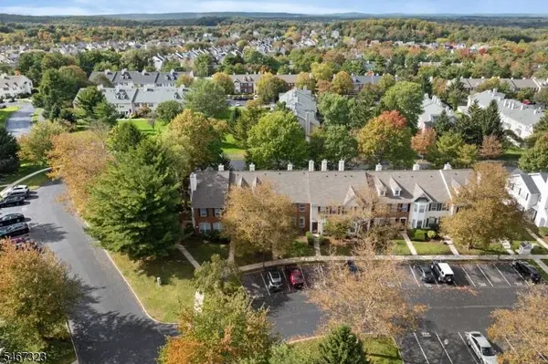 5 Hudson Ct, Franklin Twp., NJ 08823