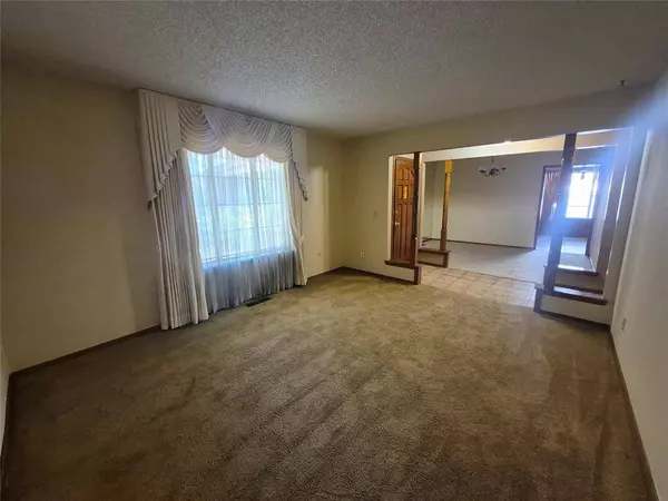 2328 Celina DR, Midwest City, OK 73130