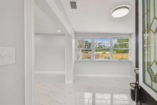 1905 E BROAD ST, Tampa, FL 33610