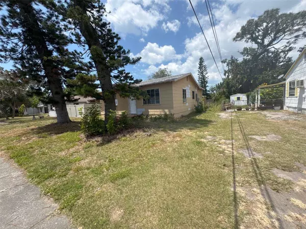 1319 56TH ST S, Gulfport, FL 33707