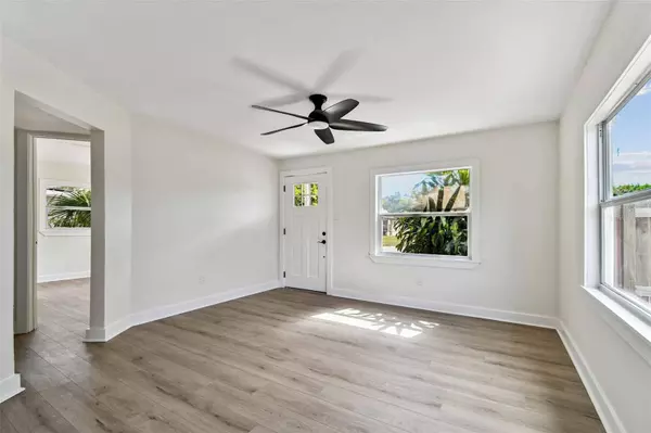 4627 20TH AVE S, St Petersburg, FL 33711