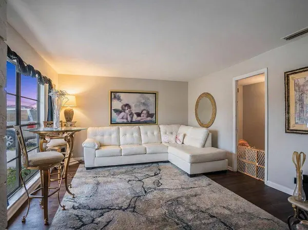 7004 LAMBRIGHT CT, Tampa, FL 33634