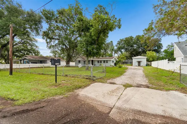 2120 W CLIFTON ST, Tampa, FL 33603