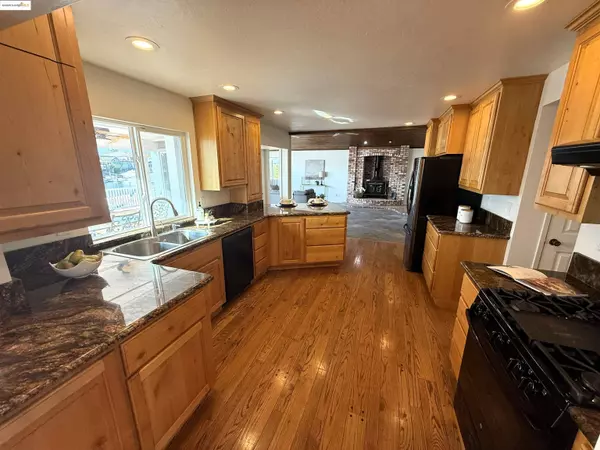 301 Discovery Bay Blvd, Discovery Bay, CA 94505