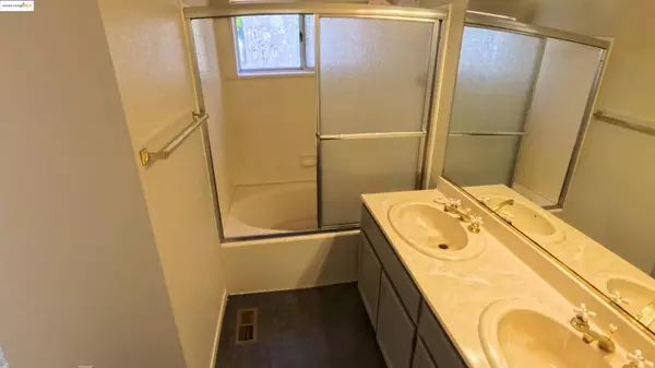 841 Windmeadows Dr, Brentwood, CA 94513