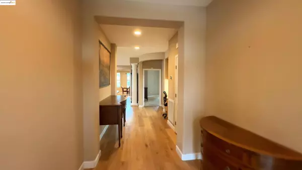 703 Livingston Pl, Rio Vista, CA 94571