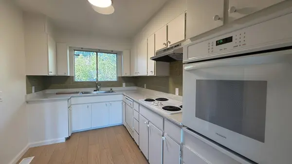 5051 Harrison Grade Rd, Sebastopol, CA 95472