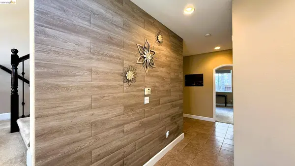 453 Emerson Court, Discovery Bay, CA 94505