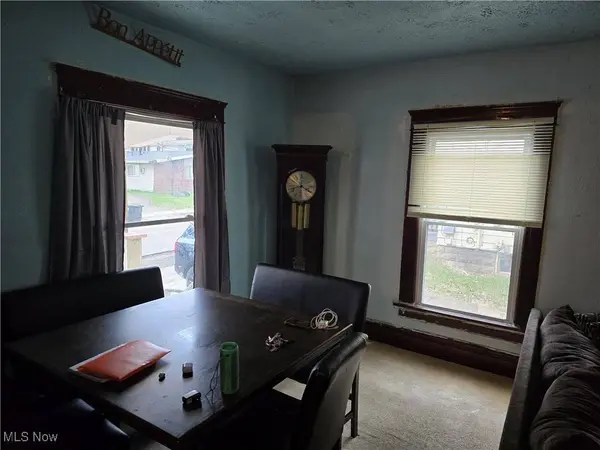 38 Royal PL, Akron, OH 44310