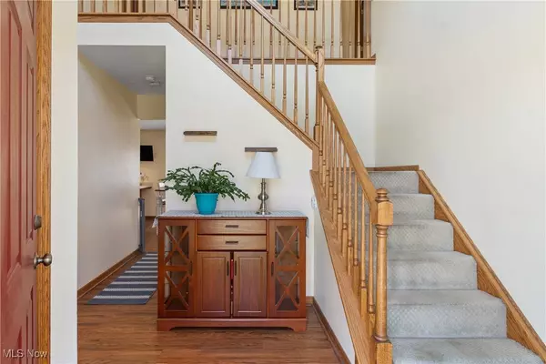 6032 Emerald Lakes DR, Medina, OH 44256