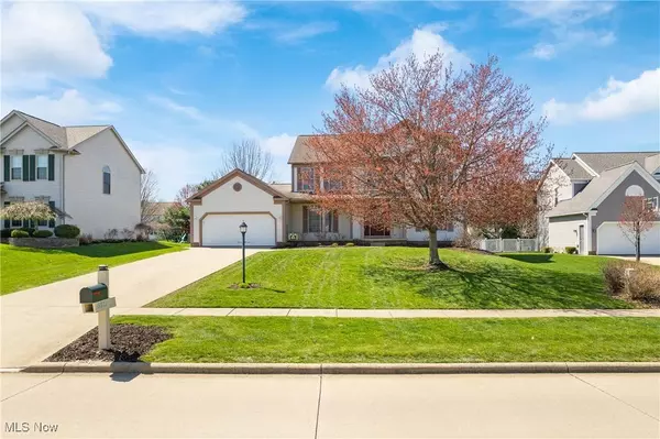 6032 Emerald Lakes DR, Medina, OH 44256