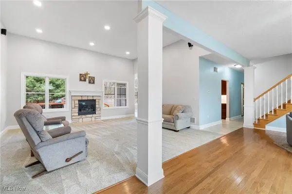 353 Granger RD, Medina, OH 44256