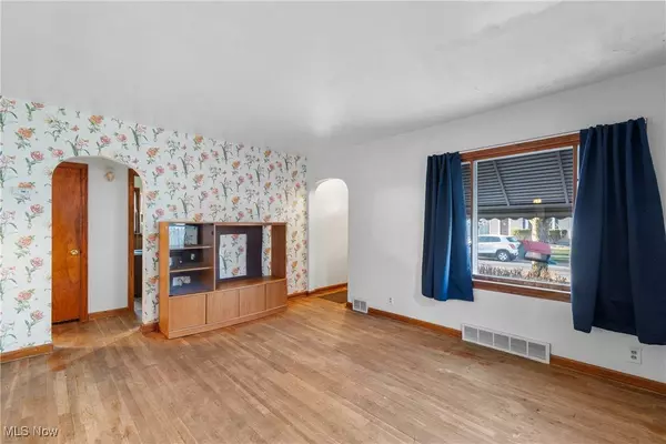 833 Hunt ST, Akron, OH 44306