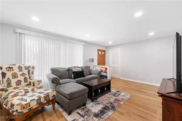 488 Willaman AVE NW, North Canton, OH 44720