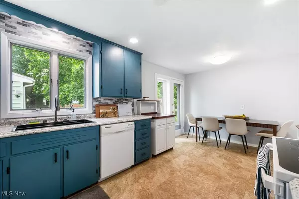 488 Willaman AVE NW, North Canton, OH 44720