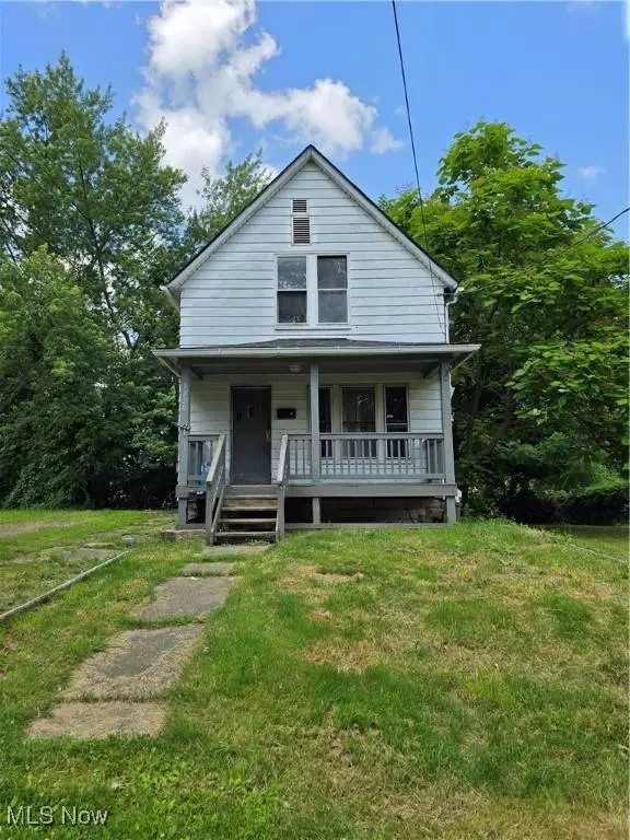 1220 Moore ST, Akron, OH 44301