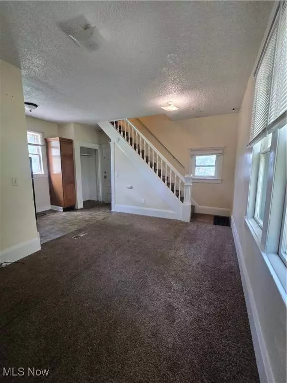 1220 Moore ST, Akron, OH 44301