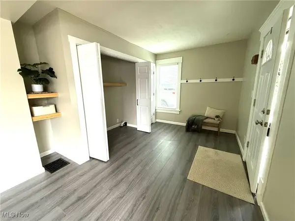 918 Pitkin AVE, Akron, OH 44310